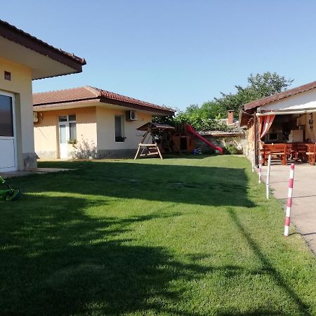 Guesthouse Mirage Шабла Экстерьер фото